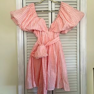 NWT dress 50% OFF 🎊🎊